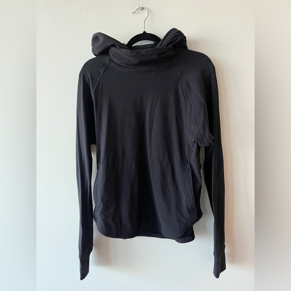 Lululemon long sleeve black hoodie